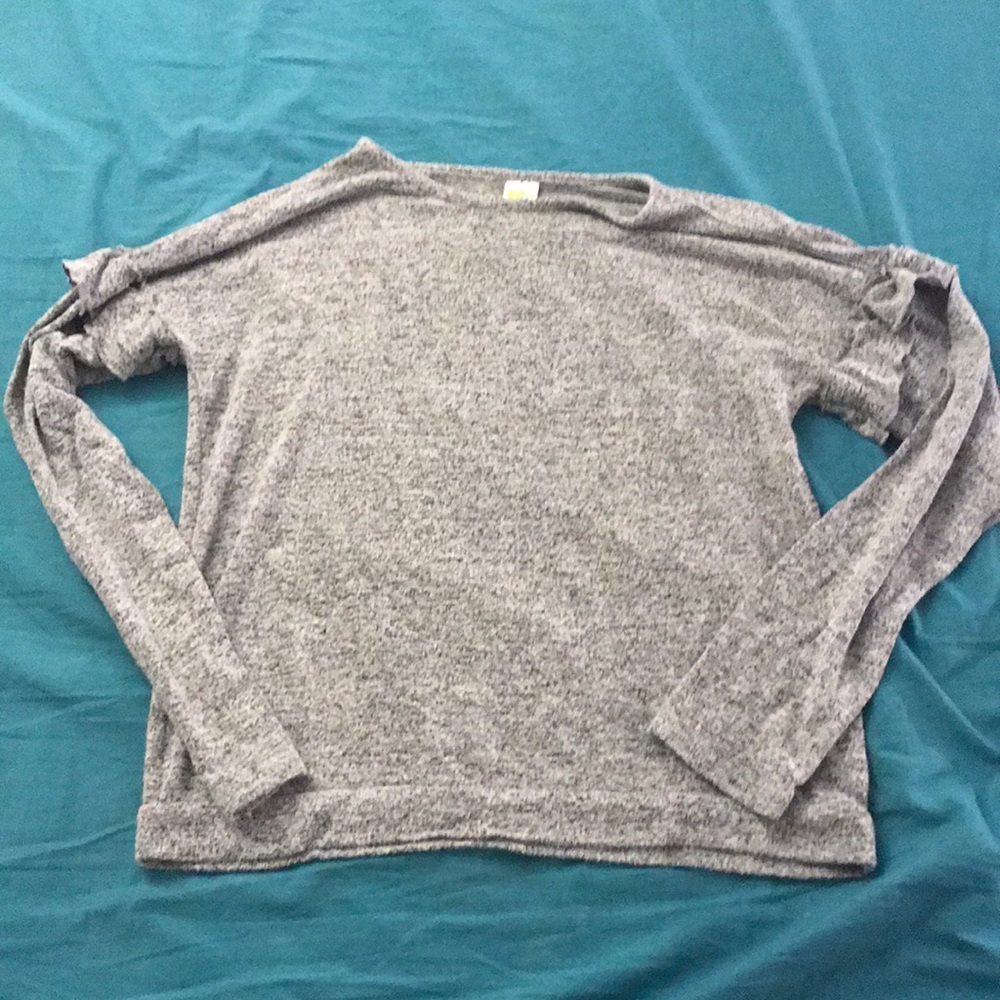 Gray Ruffled long sleeve